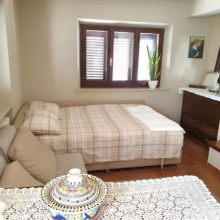 One Bedroom With Shared Pool And Wifi At Appartement Montalto delle Marche