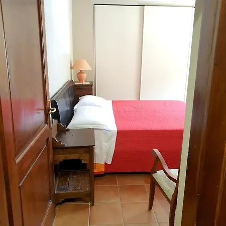 Appartement One Bedroom With Shared Pool And Wifi At *