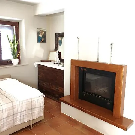 Appartement One Bedroom With Shared Pool And Wifi At