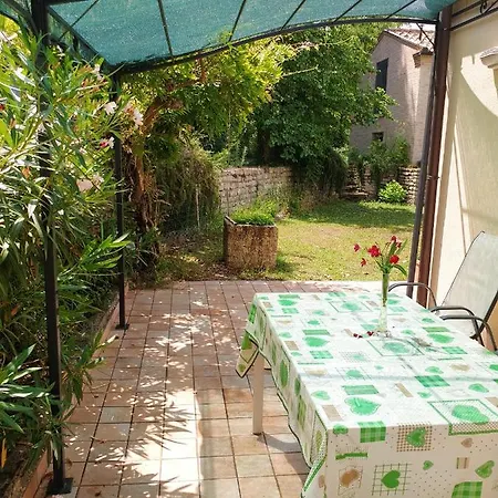 One Bedroom With Shared Pool And Wifi At Appartement *